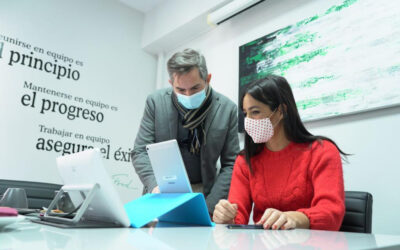 Begoña Villacís y José Aniorte visitaron el Centro de Teleasistencia municipal de Madrid