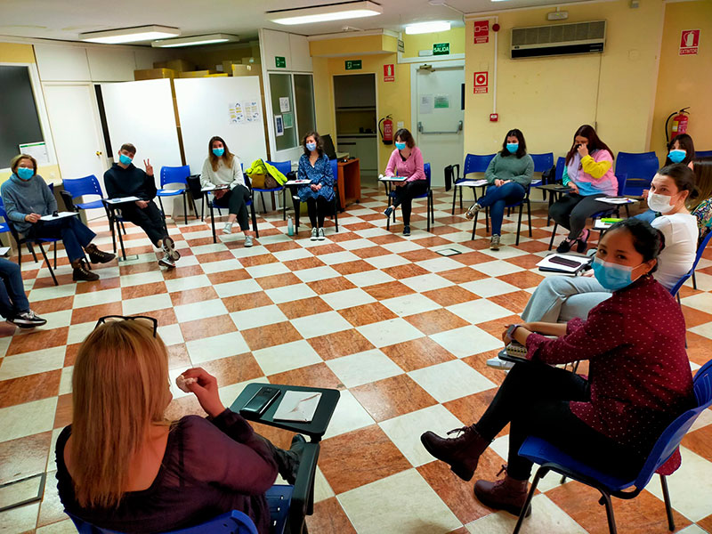 Apoyo psicológico. El Círculo, da soporte al Servicio de Ayuda a Domicilio de la entidad